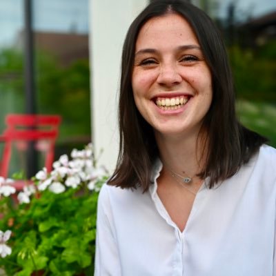 HlrElise's profile picture. 🇨🇦🇫🇷