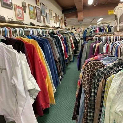 Specializing in #vintage, #retro, #collectibles #clothing #media & unique items.