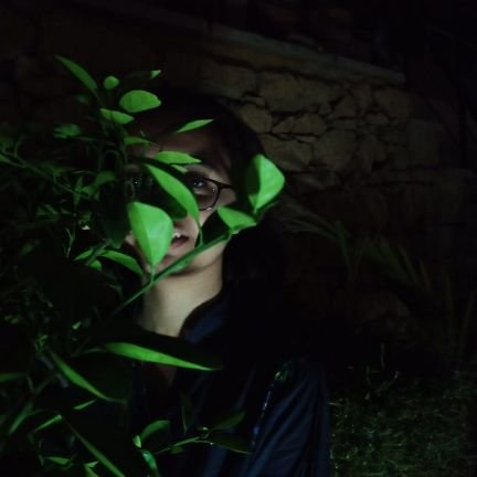 Da_ni_a_'s profile picture. anxious half the time. Coherence is not my forte