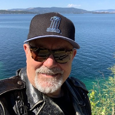 macrant's profile picture. No where to go, no where to be...