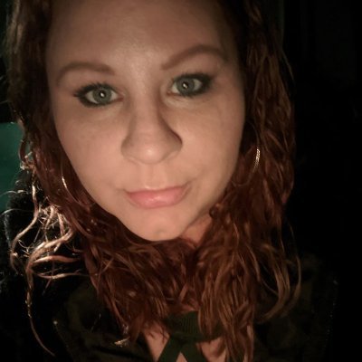 Dee7585's profile picture. Ignoring the boring to enjoy the insanity.