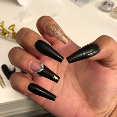 The official page of nails club set to give good nails, good publicity