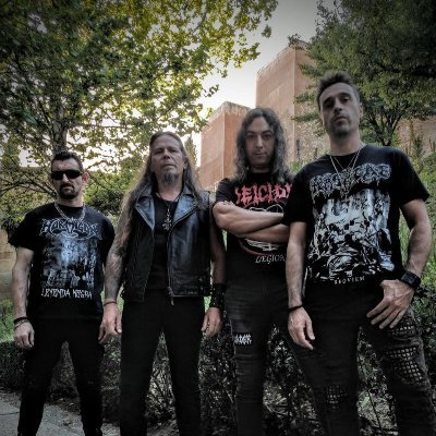 Death Metal Añejo
https://t.co/LwJaduKuuN | https://t.co/NPG5VgzNEI