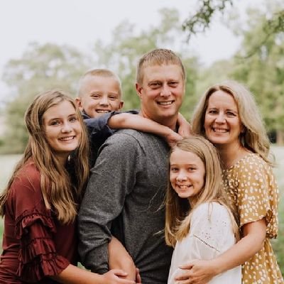 Husband, father, farmer raising corn, beans, cattle and kids on our family farm. Also part of a great group of pros with Evolution Ag.
