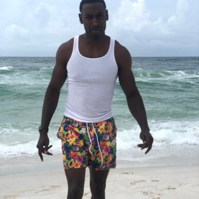 Robby_1Rob's profile picture. 99 problem and money is all of them