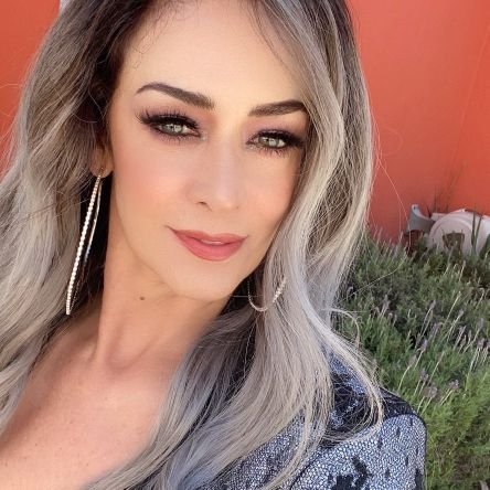 anettemichel45's profile picture. Fan de la mejor Actriz y Conductora de México @anettemicheltv ❤️