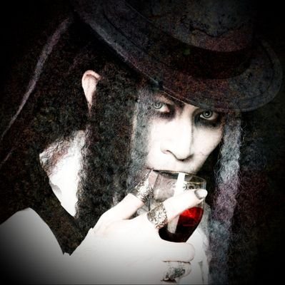 ◆MALICE MIZER＜Bass player & performing arts＞
◆ Abstract∞A & Mother of Life
＜Handcrafted art work＞
https://t.co/9PFHLQJyeR