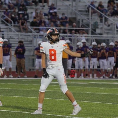 Football WR/CB #10 class of 2022 5’9” 175lbs jamesandrewjeski@usd204.net 913-788-0875