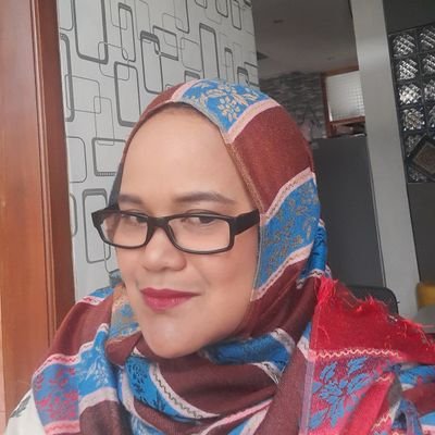 Selama masih bisa tersenyum, tersenyumlah meski pahit😋
📧 julayjo@gmail.com
📌Follow IG @julayjo