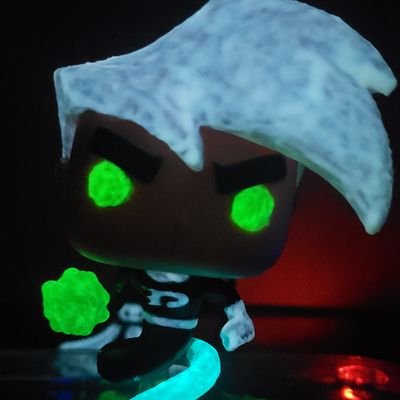 Funko Pop collector, Customs Artist,Original Artist Of GITD Carouse lHat Beetlejuice, Lover of all things Harry Potter, Gamer, DM for customs commissions!