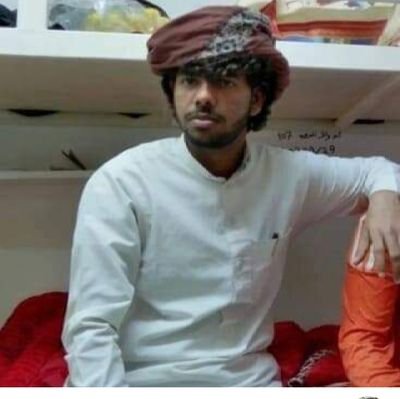 شاعر 107
ناخذ ادروس من الزمن والتجاريب
وكل المواقف عابرات انحفــظها