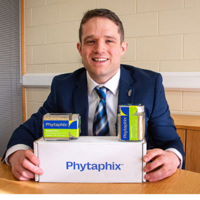 🎓Doctor of nutrition, award winning researcher, dietitian 
🧠Multiple sclerosis since 2003 
🤧Allergic asthma  
🔬Founder of @phytaphix