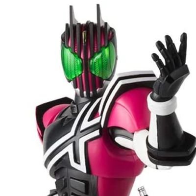 子供の頃からヒーローになりたいと思う仮面アラサー
【特撮】ウルトラマン、仮面ライダー、戦隊、メタルヒーロー
【アイドル、タレント】乃木坂46、志田友美、奥山かずさ