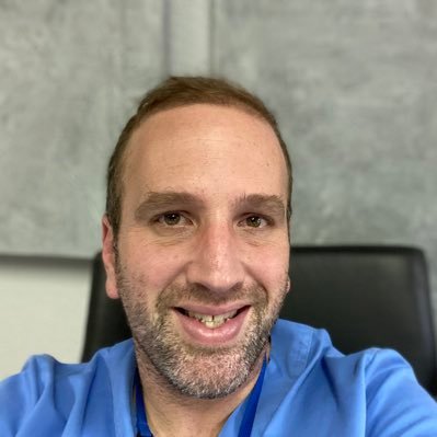 Director de la residencia San Jerónimo. Terapeuta ocupacional y Neuropsicólogo. Padre de Hugo y Alex 👨👩👦👦