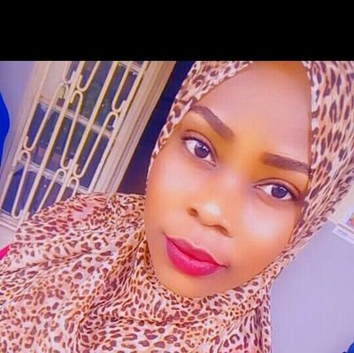aisha_asher's profile picture. Beauty catches the eye but personality captures the heart
