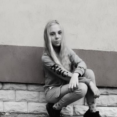 💛марина❤
💛12 лет❤
💛блогер,спортсмен❤
💛у меня не скучно❤