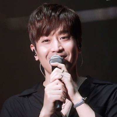 alittlerythm's profile picture. 