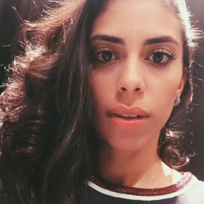 °seguidora de Cristo °e outras coisas sem tanta importância.