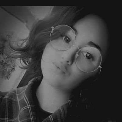 serei heroína da minha própria história.😊💚💛💙🍃🍁🌺🌼🌻

Gremista⭕⚪⚫ 
Poa RS 
18 aninhos😊
I love you dog's ❤❤
amo livros,filmes e Netflix dkkd💖🌈