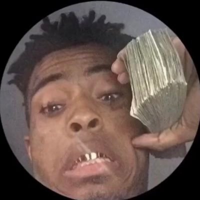 Thatmomoguy's profile picture. Haven’t been myself lately  #Blacklivesmatter || @nahcaption 🦧