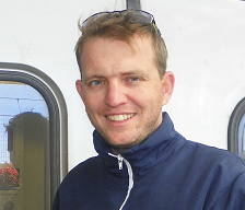 Prof.Educação Fisica pós graduado em Fisiologia do exercício e  Treinamento Esportivo 30 anos, atleta(ciclismo)técnico.