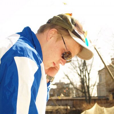 Profile Picture of John Everson  ☮ (@aiversonss) on Twitter