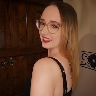 kirstyswarbs Profile Picture