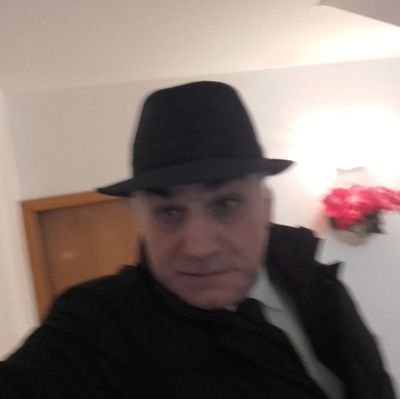 Bisogna stare bene nella vita benvenuti nella mia pagina Twitter 2020 🇮🇹 terramaurizio1957@gmail.com