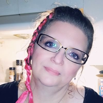 heathervanden17's profile picture. prefer to search out the the silver lining in virtualy every person,situation or challenge that I encounter each day.& try 2make some1smile each day!