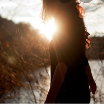 Everyday I create a life I love♥️
making mistakes is better than faking perfection😊