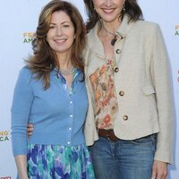 Brenda Strong - @Brenda3908 Twitter Profile Photo