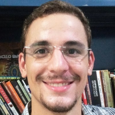 “No período em que a voz está mudando não se canta”. H. Thielicke • Cristão reformado, corretor de seguros.