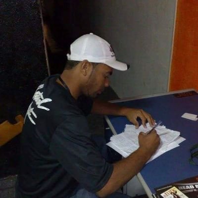 ManoMenestrel's profile picture. instagram @Manowill_mc