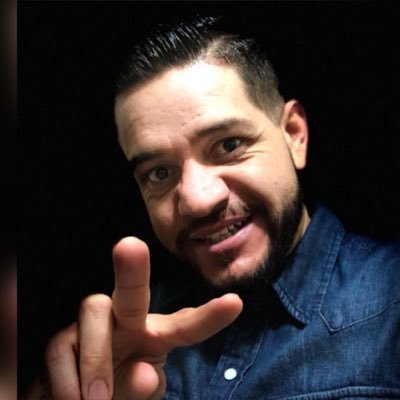 roberto_ocho5's profile picture. 