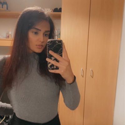 mayashiyani's profile picture. 