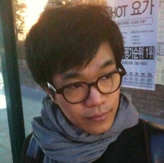 죄송합니다. 가능한한 적은 수의 팔로우를 유지하려고 합니다. 필요하시면 말씀해주세요. 기타치고 노래하고 철학공부를 합니다. 직업은 비밀.