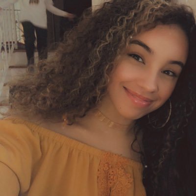 kaylaarce_'s profile picture. "those who bring sunshine into the lives of others cannot keep it from themselves."