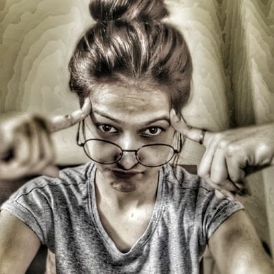 Snujha's profile picture. Nihilist