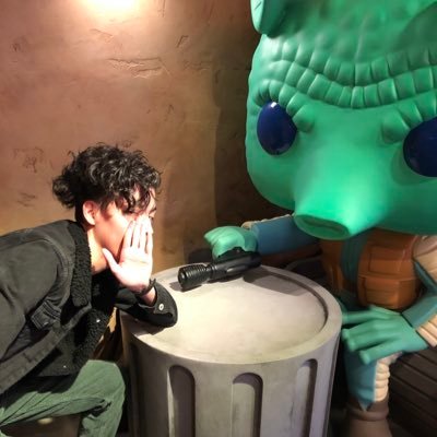 a creative type nonbinary ace (they/them) // 34 // Mx_Axolotl on ao3 // Rayvn Willow but just call me (^continue above^)