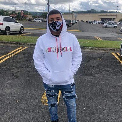 YadielMelendez8's profile picture. 