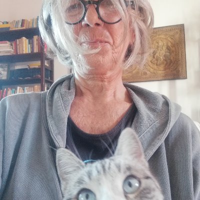 Non mi piacciono i confini e i conflitti. La razza? Un pesce piatto con coda velenosa.