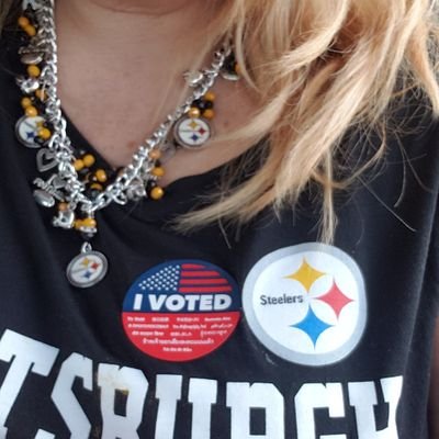 Salesforce Geek 
Mom, Pittsburgh native & fan, Proud Dem #BidenHarris
#StillWithHer #TeamPelosi #VoteLikeBlackWomen
#VoteBlueToProtectYourRights