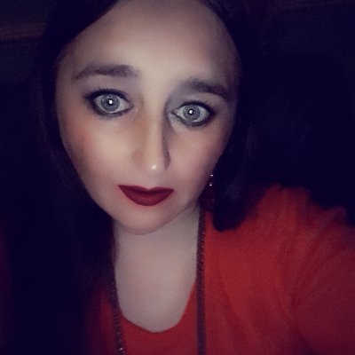FOLLOW ME AND I WILL FOLLOW YOU,IM 41 FROM ENGLAND,LOVE PARANORMAL,SCI-FI,AND GHOSTLY THINGS I ACCEPT PEOPLE NO MATTER THERE RACE,RELIGION OR COLOR RESPECT😁