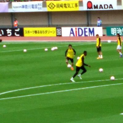 クソ自民クソ維新クソ巨人クソ阪神