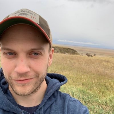 chapman_felix's profile picture. Tweeting so the bots can recreate me

he/him