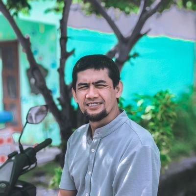 reeyadhi01's profile picture. jika telah tiba waktumu, obat kuatpun tak mampu membuatmu hidup lebih lama🤭