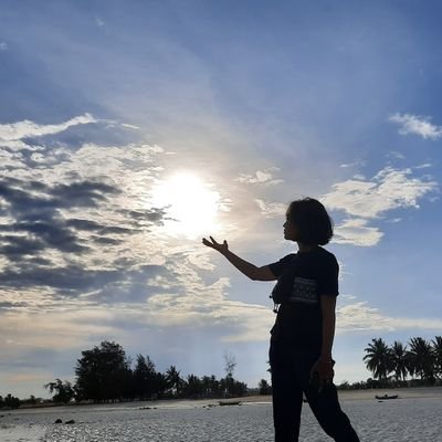 anakbungsulk's profile picture. menulis untuk menyadarkan diri sendiri