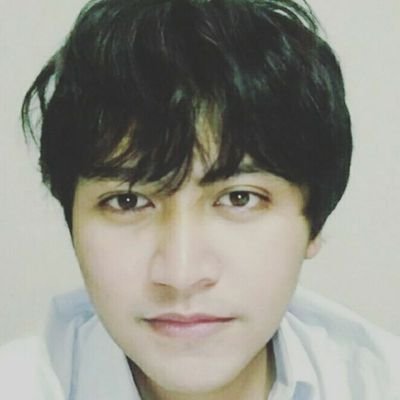 baka_hyde's profile picture. Impulsif, sentimental, random, kutu buku, gamer, sedikit childish namun ganteng