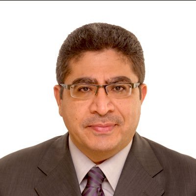 اد اسامه عباس استاذ جراحة القلب بالتدخل المحدود والمنظار بدون شق الصدر جراحة صمامات القلب بالمنظار وجراحة زراعة الشرايين التاجية بالقلب النابض بدون إيقاف القلب