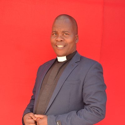 Pastor and Bible teacher,passionate also about helping orphans and vulnerable children in their communities
Whatsapp +265888962918